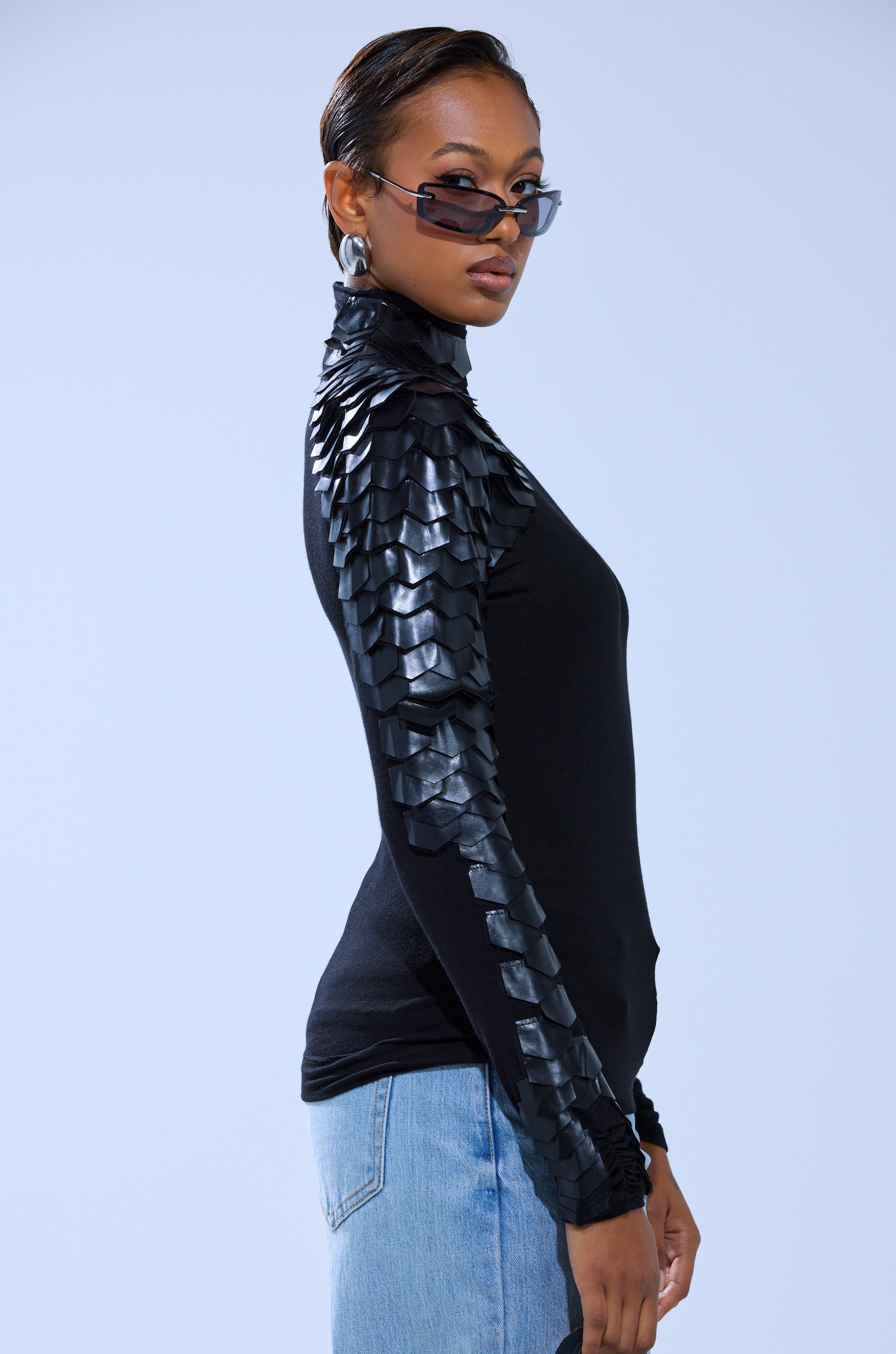 NASTASIA SCALE TOP